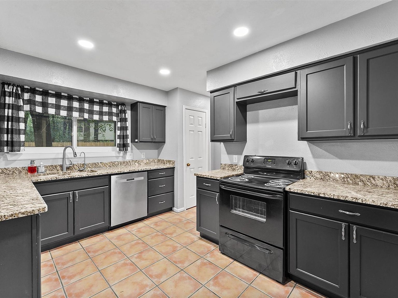 3702 Ember Spring Dr Kingwood, TX 77339 - Thumbnail 3