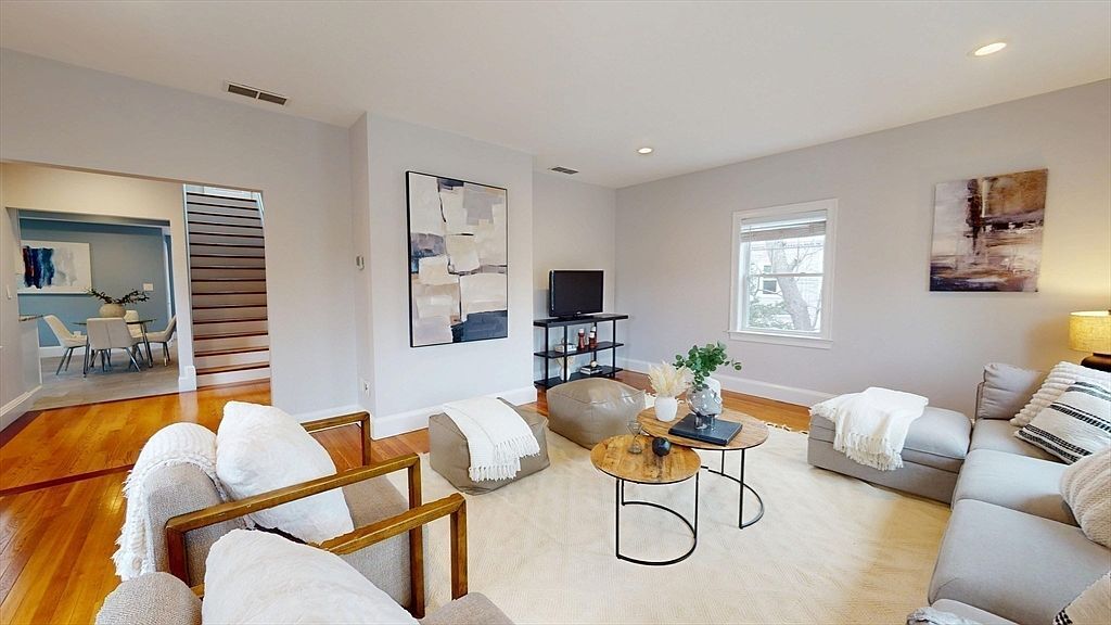 50 Oakland St Floor 2 Medford, MA 02155 - Thumbnail 3