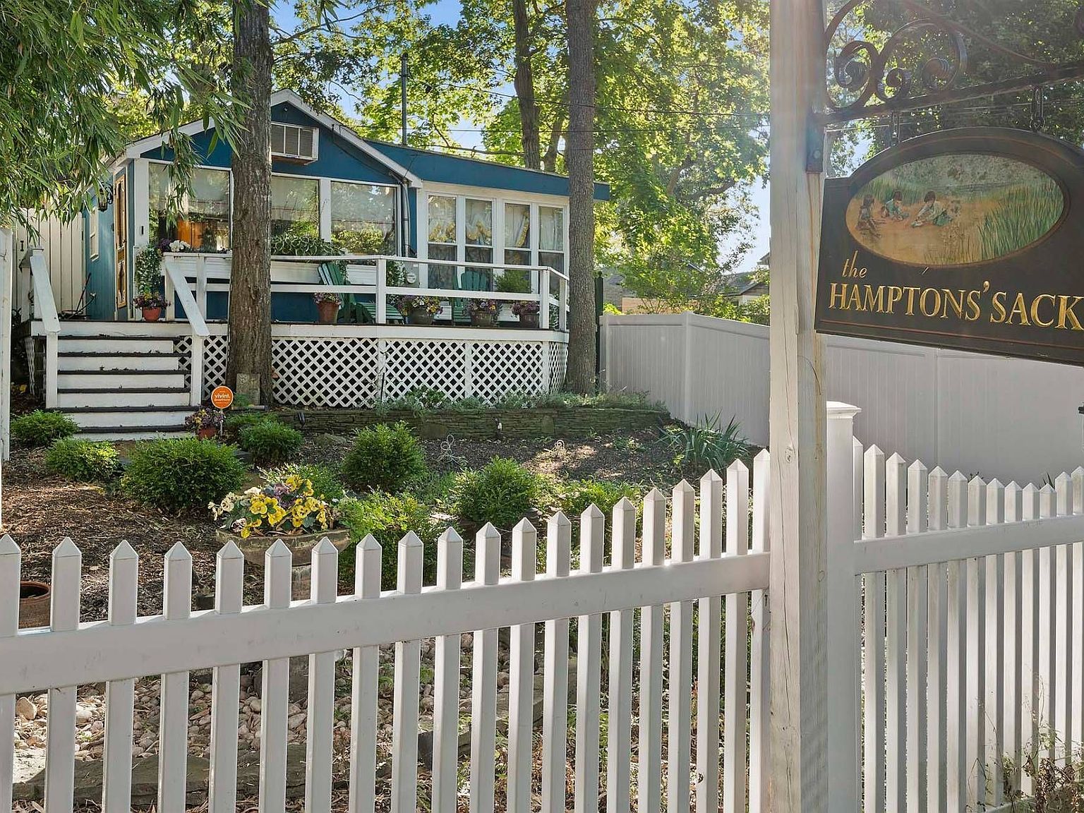 74 Richardson Ave East Hampton, NY 11937 - Thumbnail 3