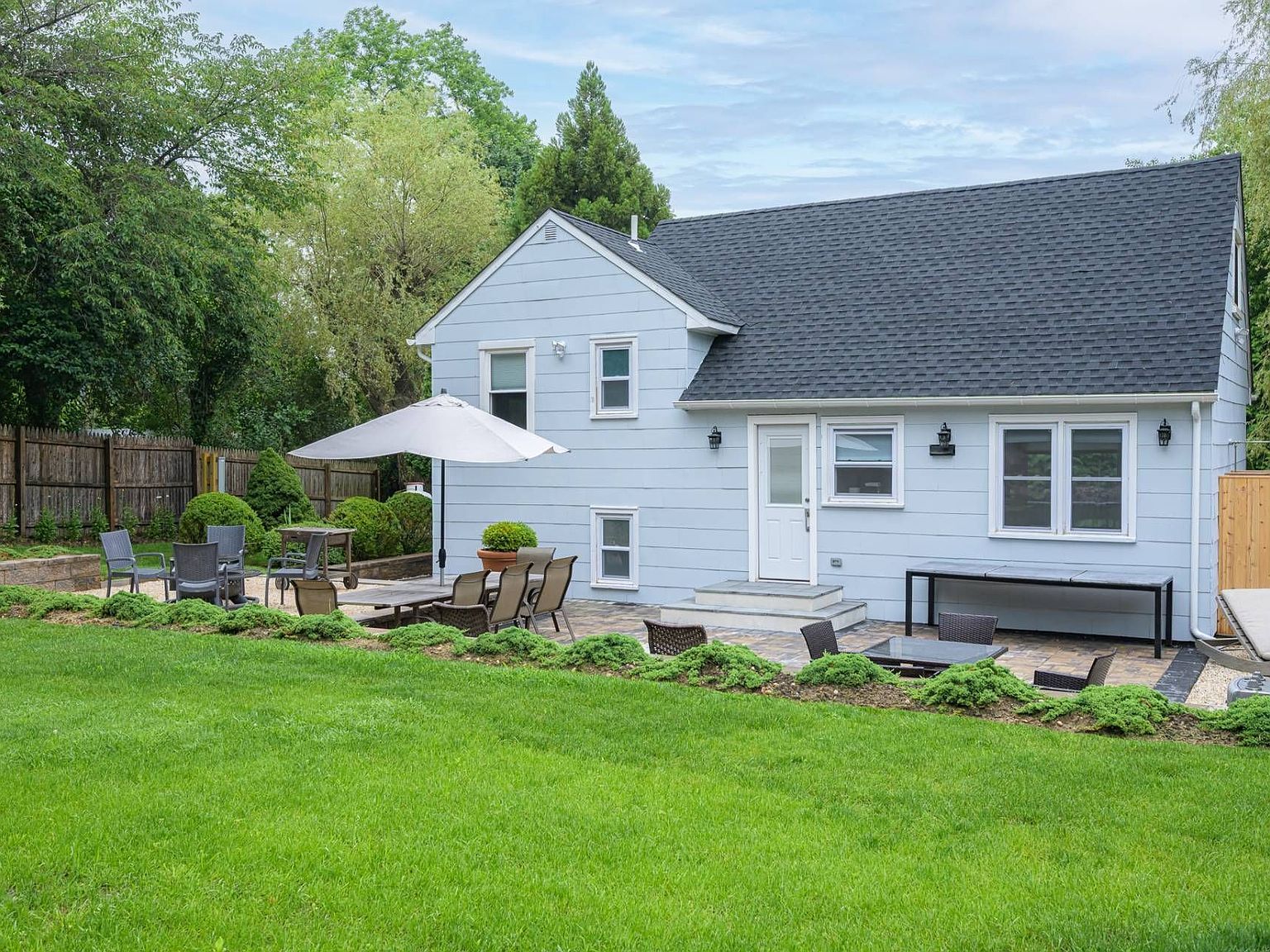 845 County Road 39 Southampton, NY 11968 - Thumbnail 3