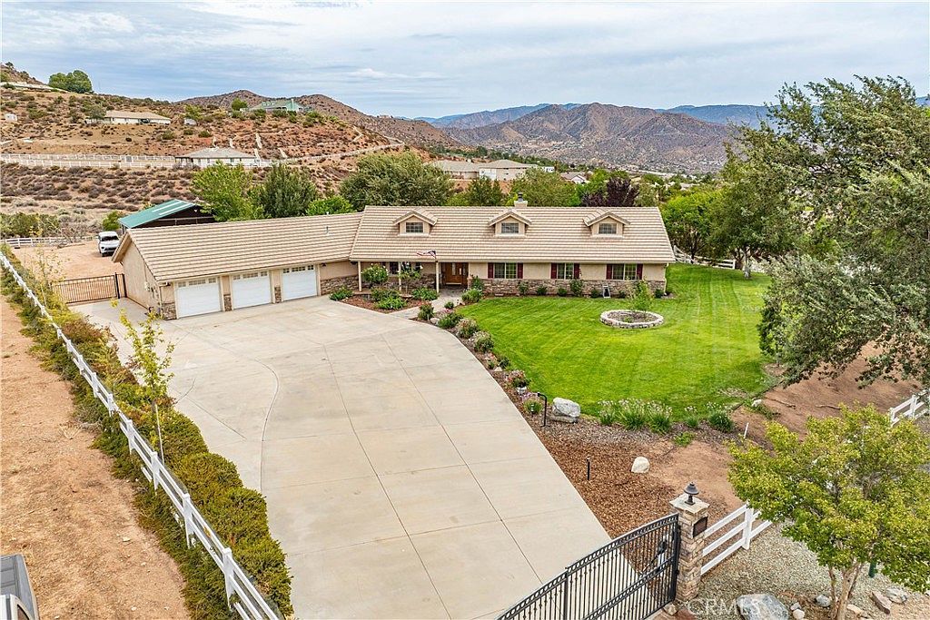 33926 McEnnery Canyon Rd Acton, CA 93510 - Thumbnail 3