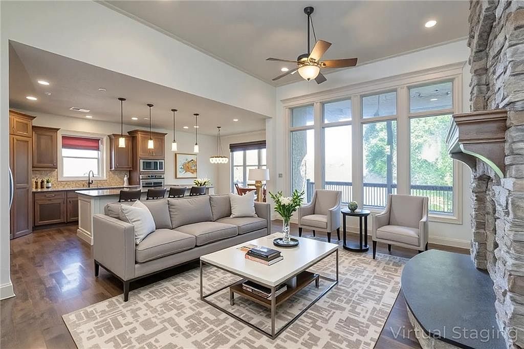 1317 NE Kenwood Dr Lees Summit, MO 64064 - Thumbnail 3