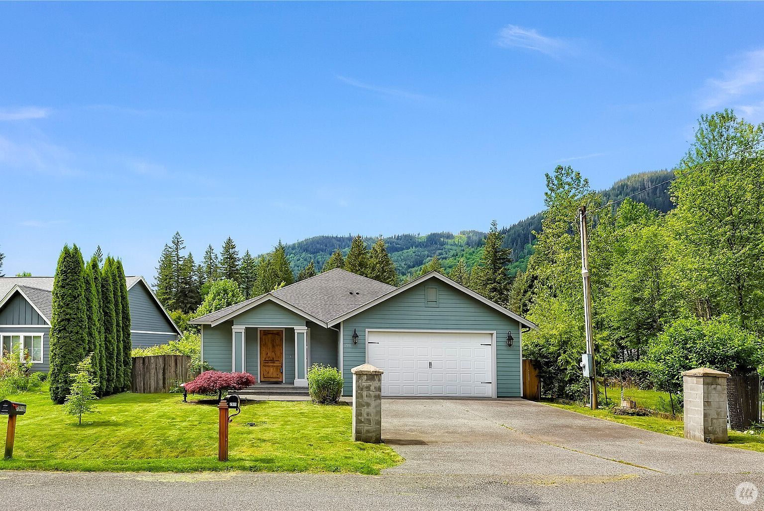 7911 Oregon Trl Maple Falls, WA 98266 - Thumbnail 3