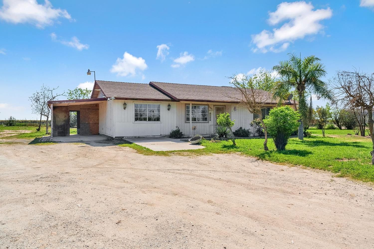 7990 S McMullin Grade Fresno, CA 93706 - Thumbnail 3