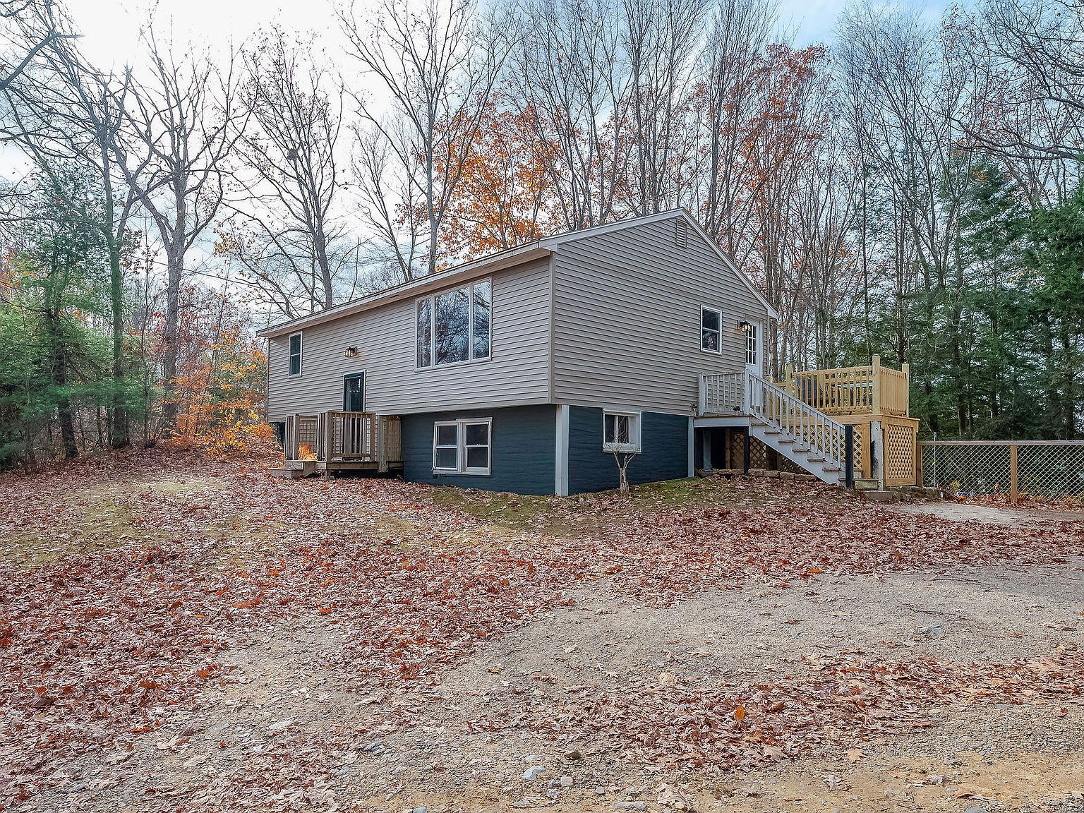 14 Webster St Springvale, ME 04083 - Thumbnail 3