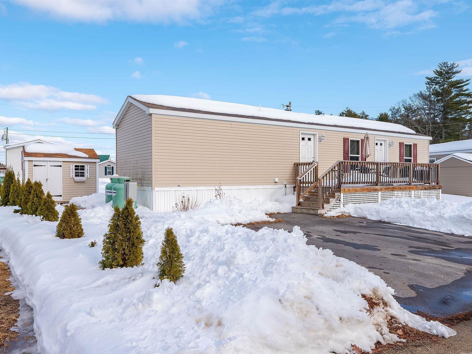 2 Wolf Ln Somersworth, NH 03878 - Thumbnail 3