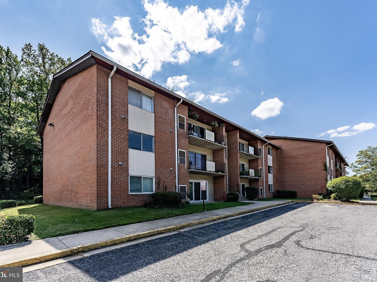 2303 Olson St APT 203 Temple Hills, MD 20748 - Thumbnail 3