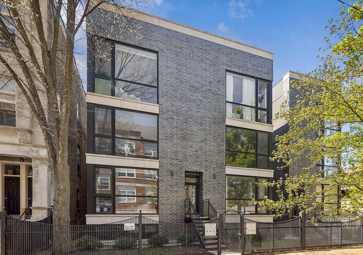 1346 N Claremont Ave #1N Chicago, IL 60622 - Thumbnail 3