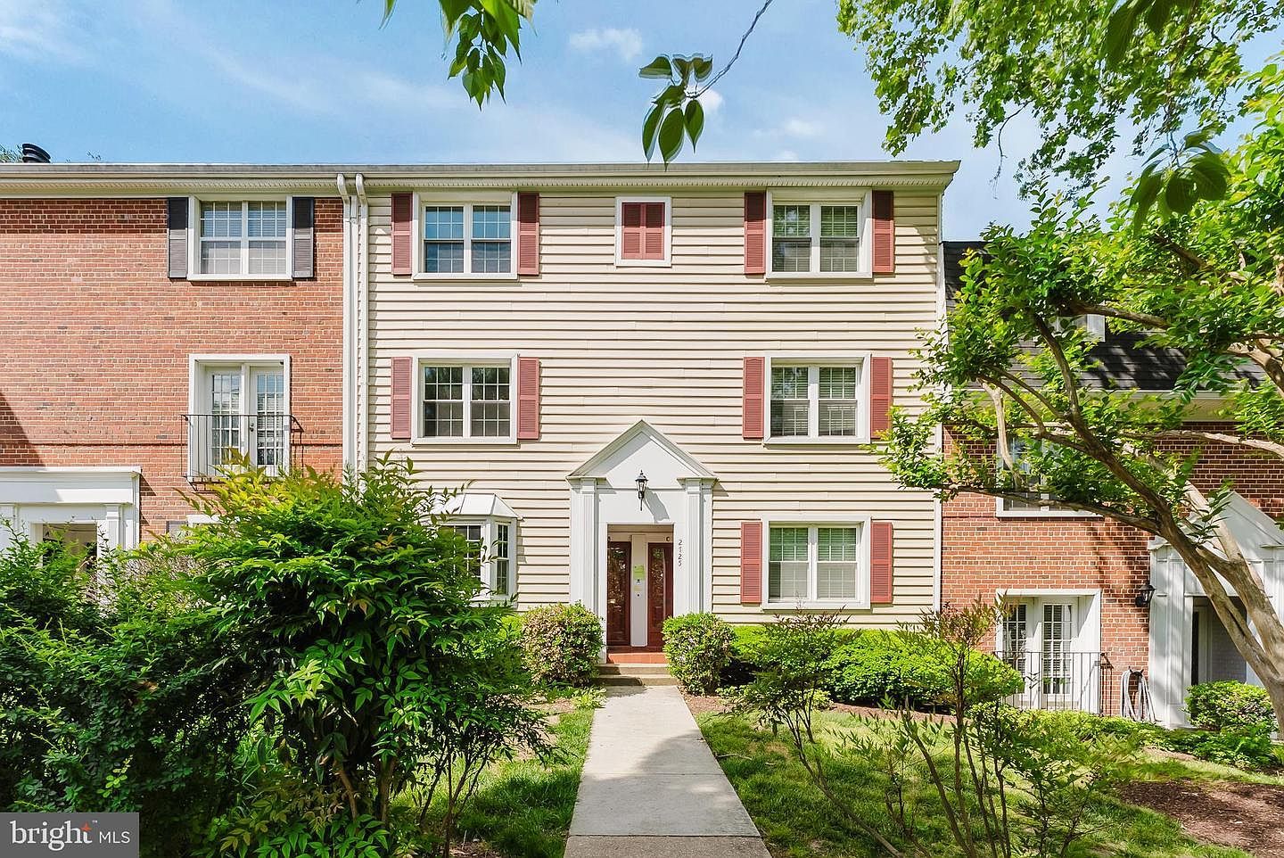 2725 S Walter Reed Dr Unit B Arlington, VA 22206 - Thumbnail 3