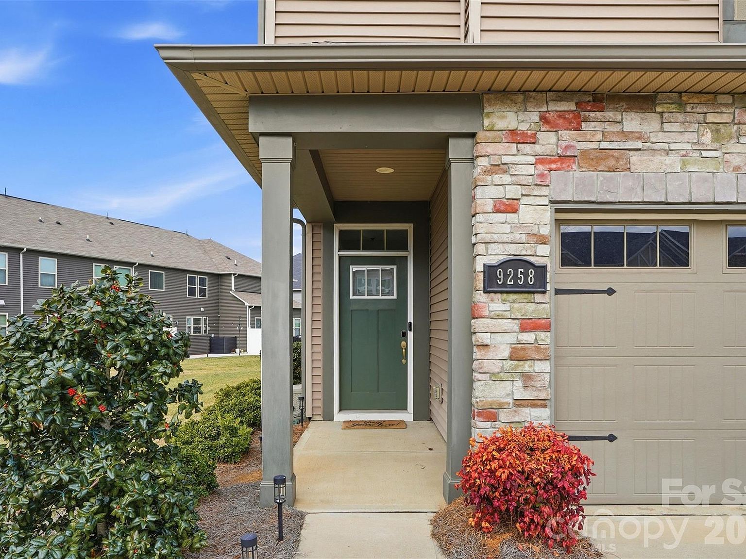 9258 Glenburn Ln Charlotte, NC 28278 - Thumbnail 3