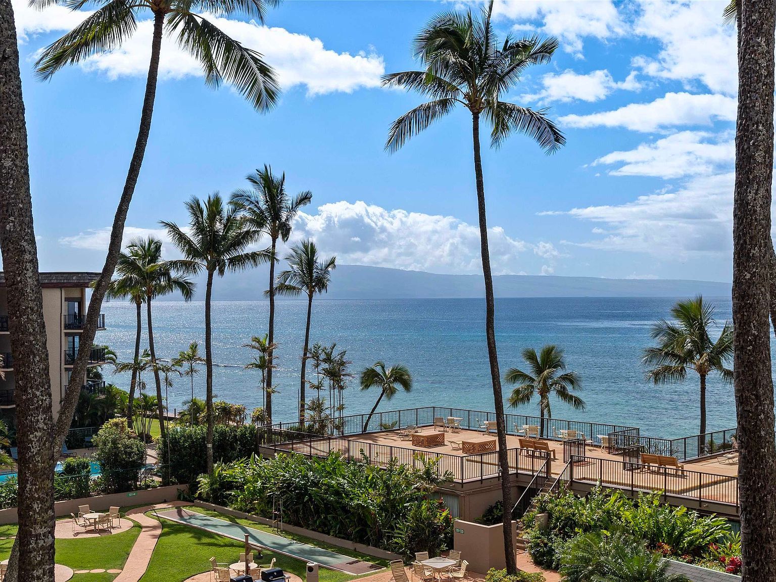 3823 Lower Honoapiilani Rd APT 401 Lahaina, HI 96761 - Thumbnail 3