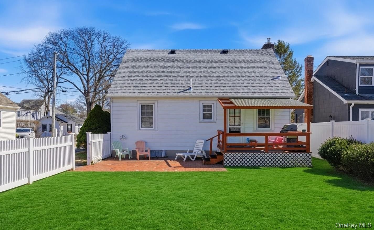 126 Grant St Centerport, NY 11721 - Thumbnail 3