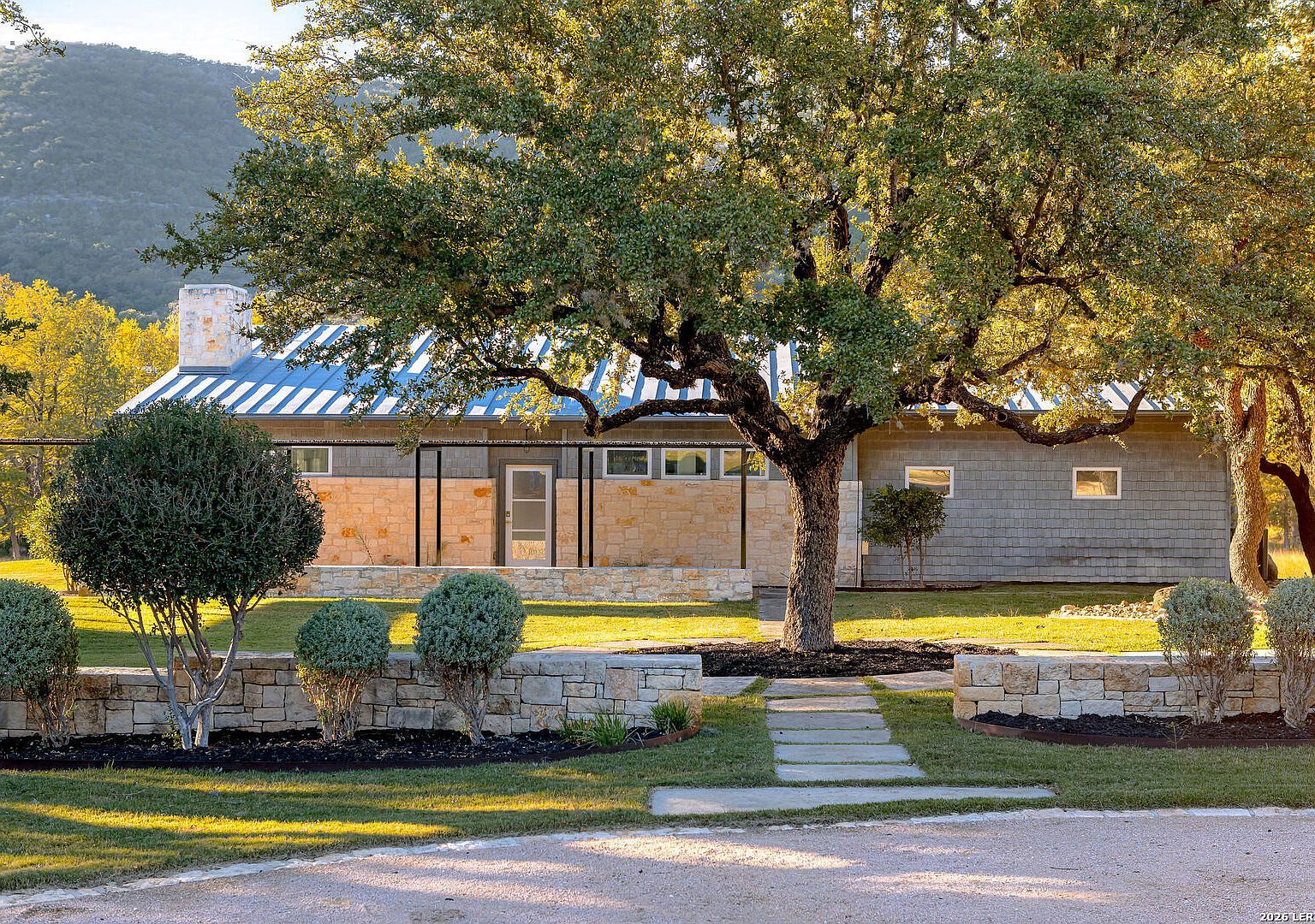 415 Frio Canon Trl Leakey, TX 78873 - Thumbnail 3
