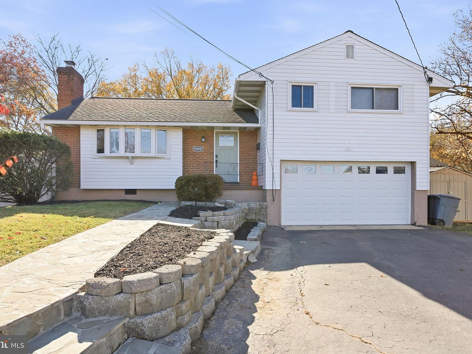 5808 Harvey Pl Alexandria, VA 22303 - Thumbnail 3