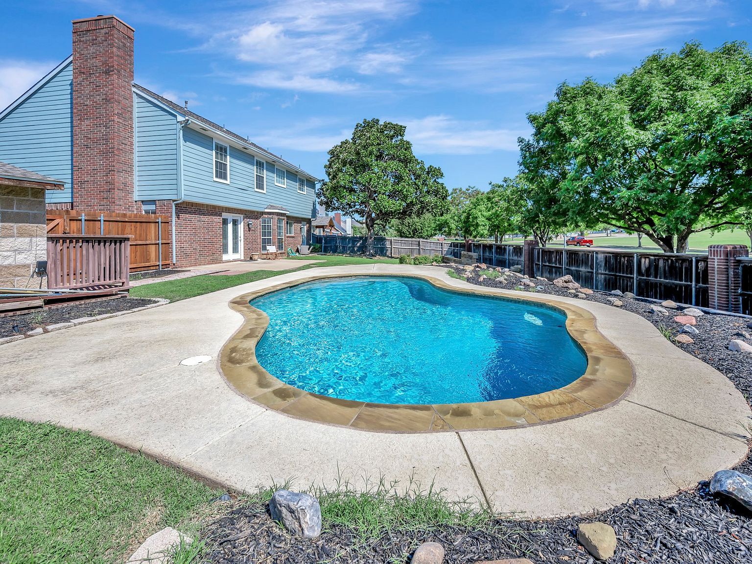 8000 Crazy Horse Ln Fort Worth, TX 76137 - Thumbnail 3