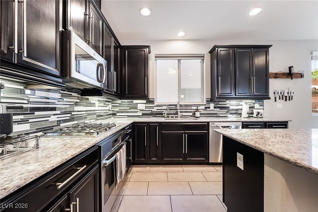 9815 Vista Meadows Ave Las Vegas, NV 89148 - Thumbnail 3