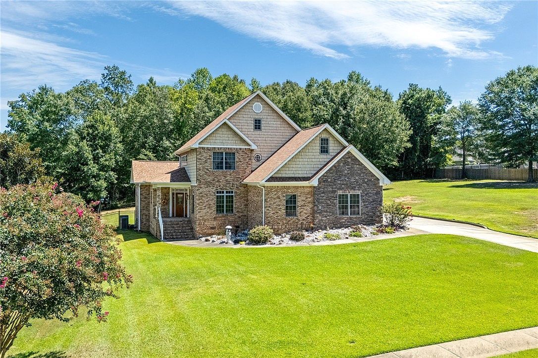 122 Coachmans Dr Auburn, AL 36832 - Thumbnail 3