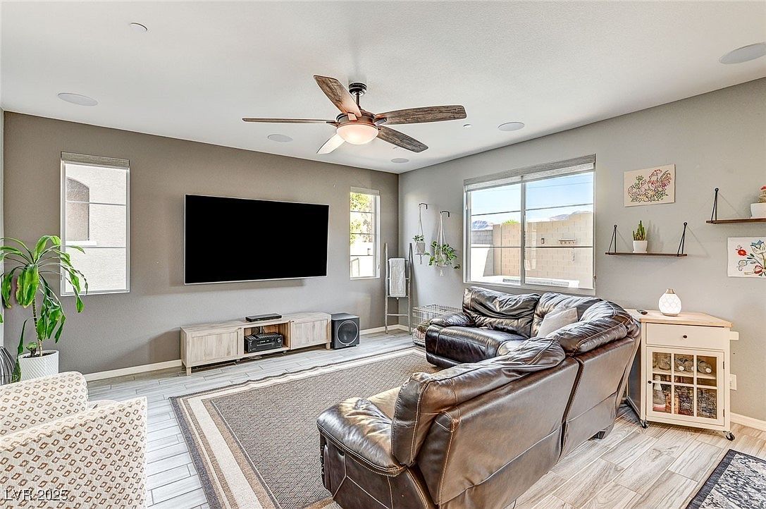 1371 Bear Brook Ave Henderson, NV 89074 - Thumbnail 3