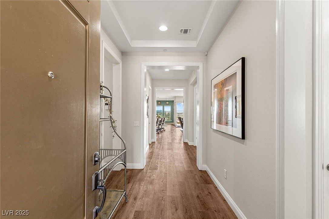 2069 Alto Vista Dr Henderson, NV 89052 - Thumbnail 3