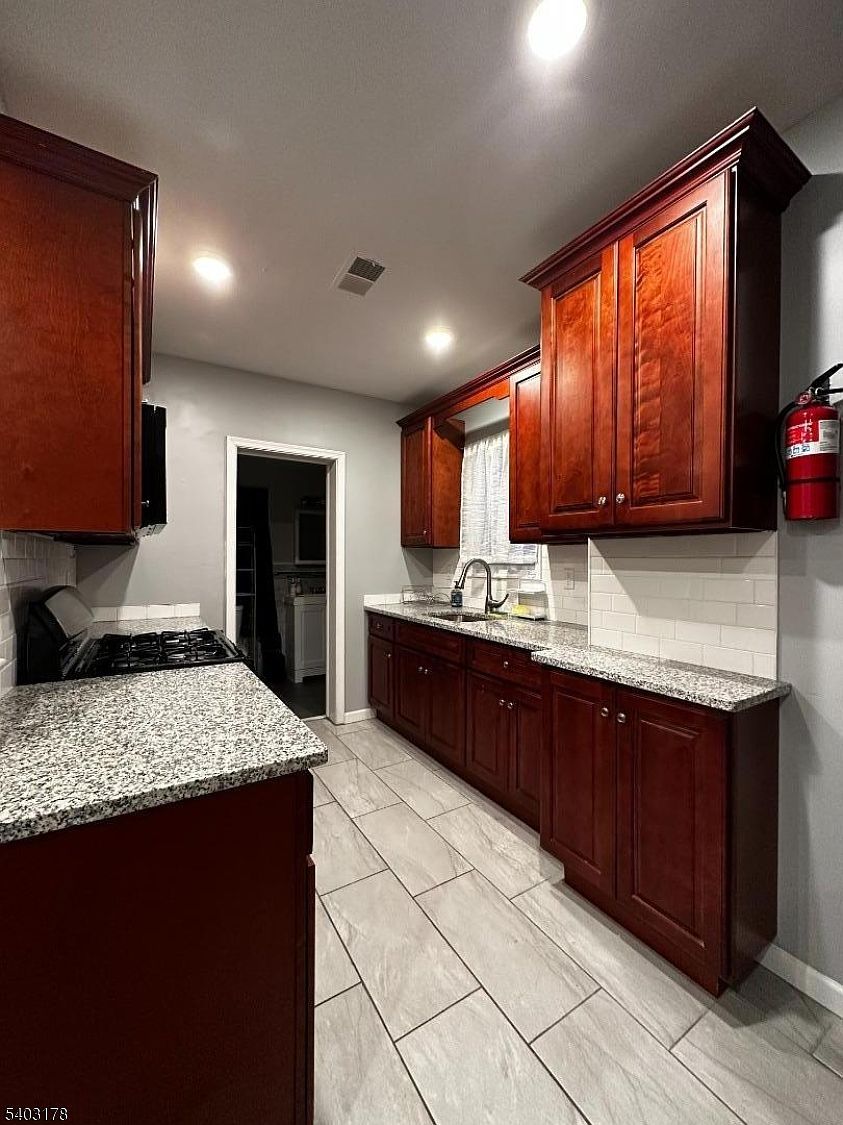 45 Fox St Phillipsburg, NJ 08865 - Thumbnail 3