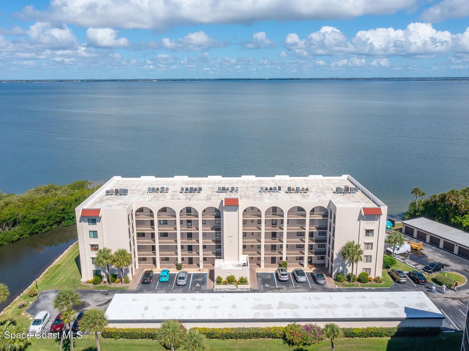 5807 N Banana River Blvd APT 1242 Cape Canaveral, FL 32920 - Thumbnail 3