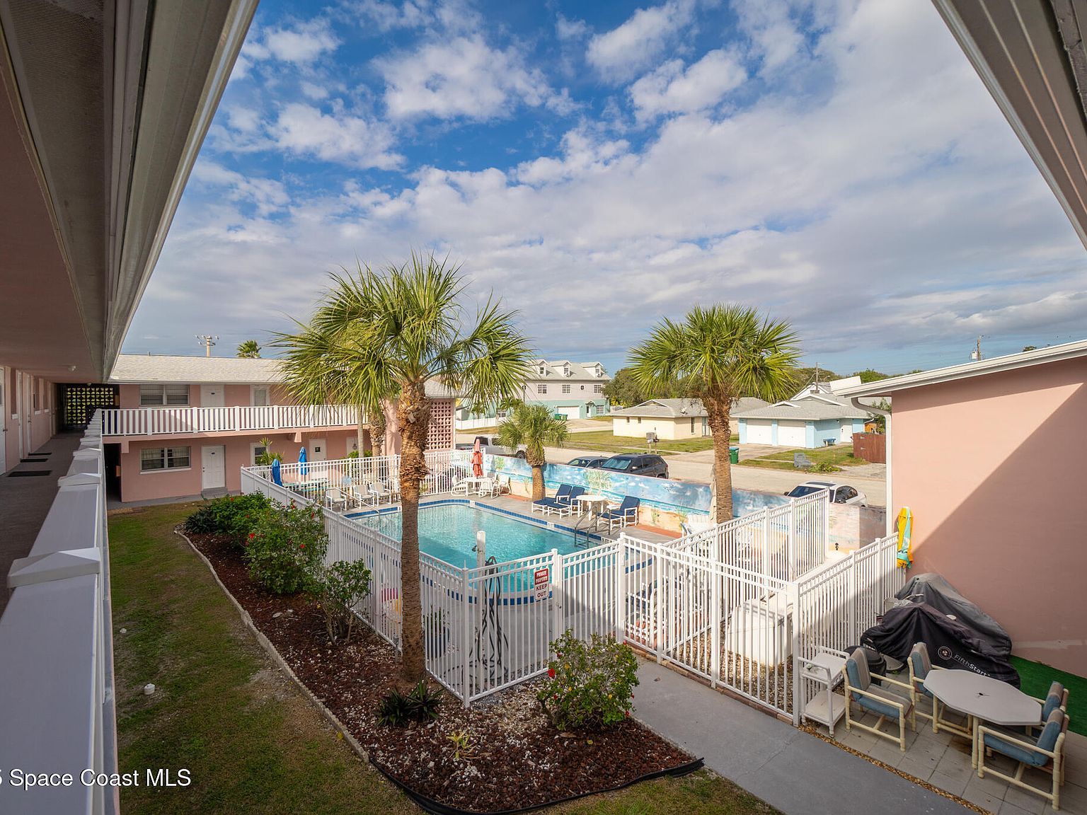 401 Monroe Ave APT B201 Cape Canaveral, FL 32920 - Thumbnail 3