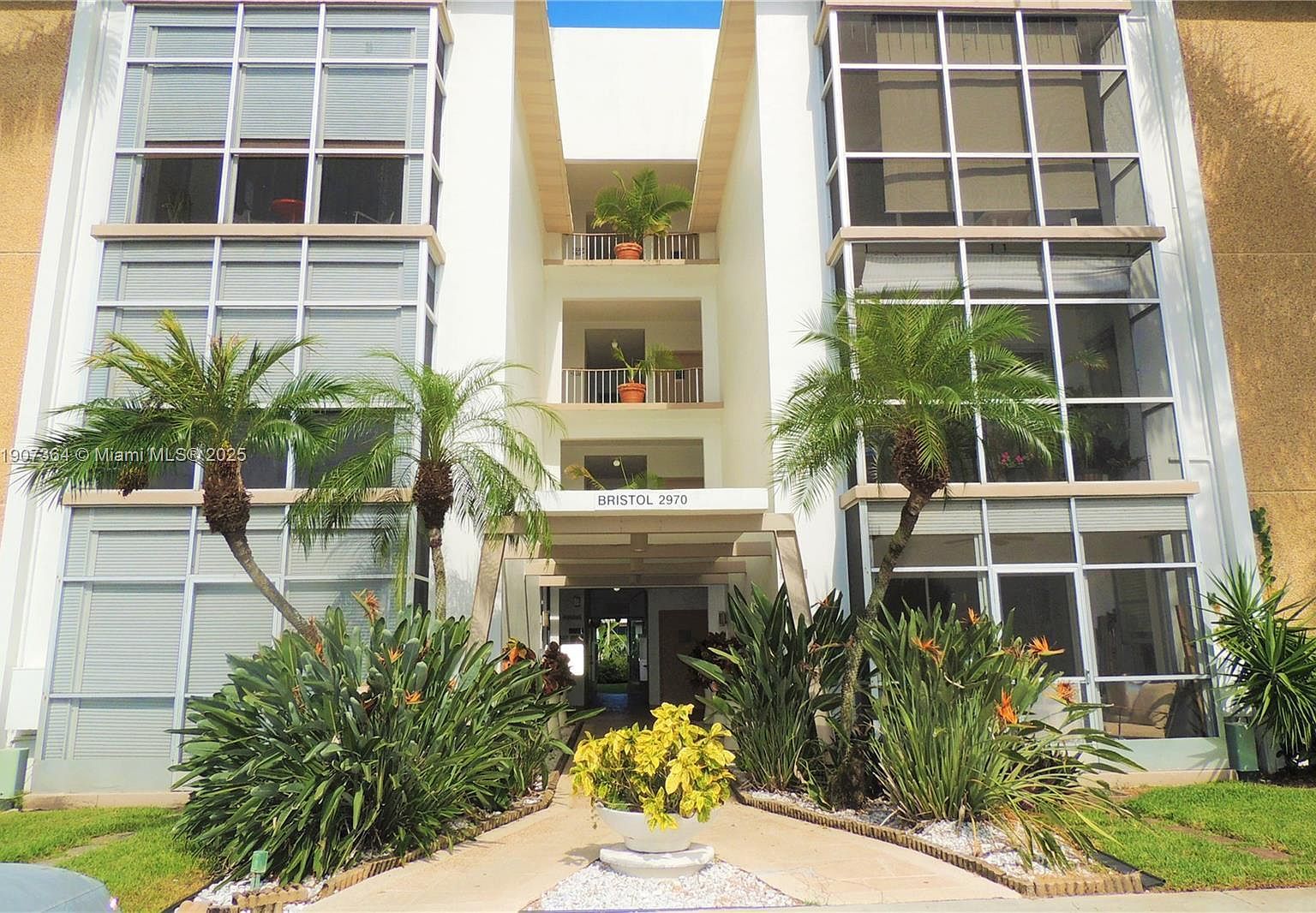 2970 NE 16th Ave APT 413 Oakland Park, FL 33334 - Thumbnail 3