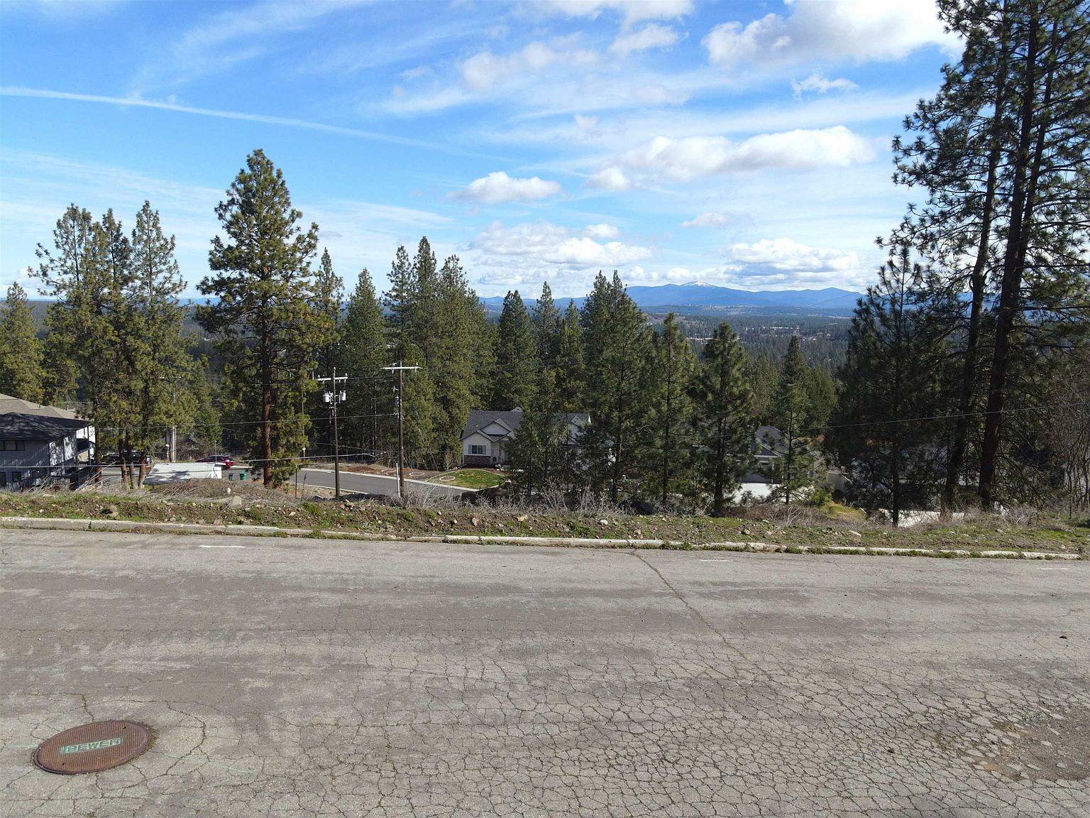 1418 W Toni Rae Dr Spokane, WA 99218 - Thumbnail 3