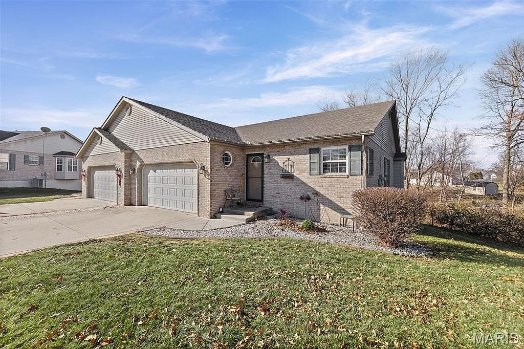 4507 Elk Meadows Ln Smithton, IL 62285 - Thumbnail 3