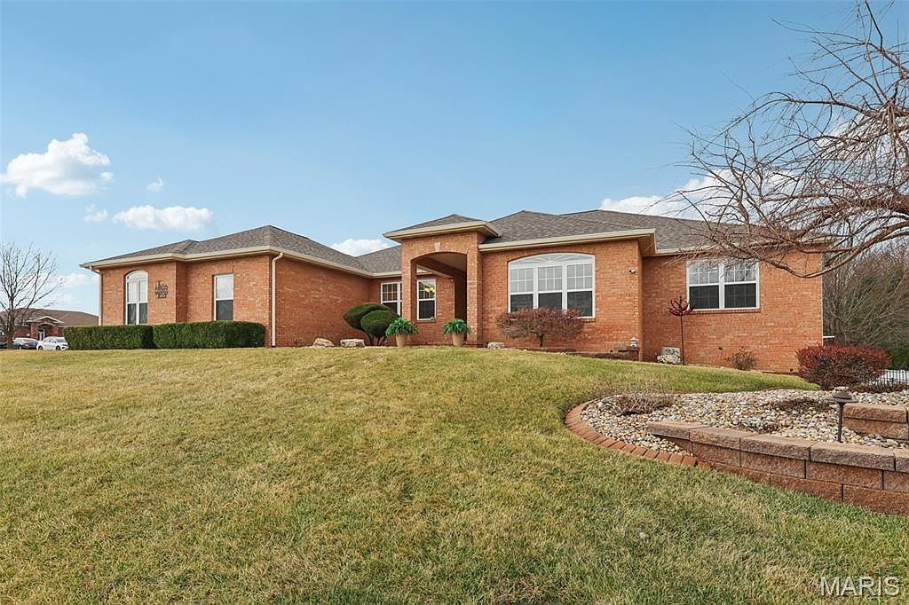 347 Tamarack Ln Shiloh, IL 62269 - Thumbnail 3