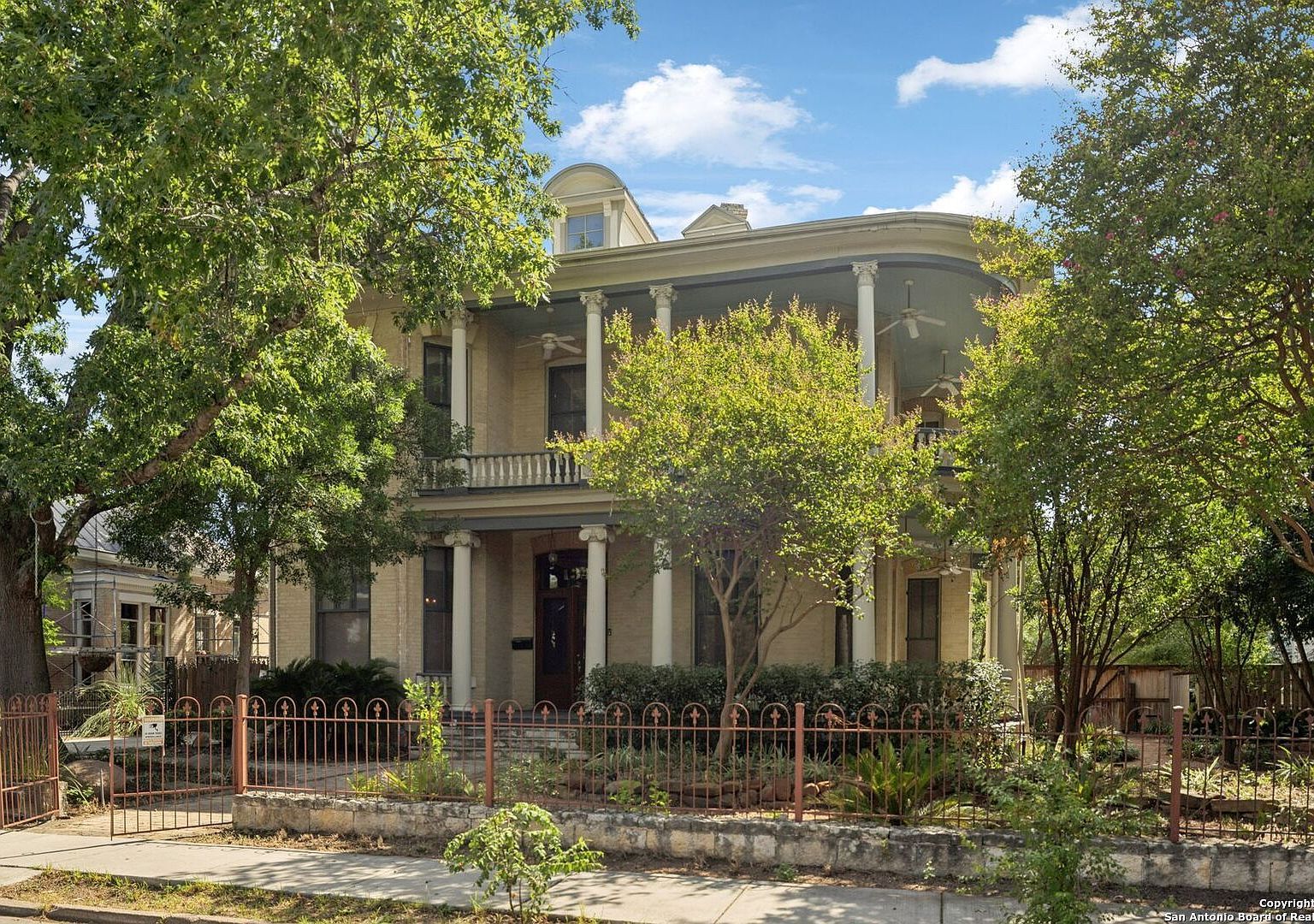 134 Cedar St San Antonio, TX 78210 - Thumbnail 3