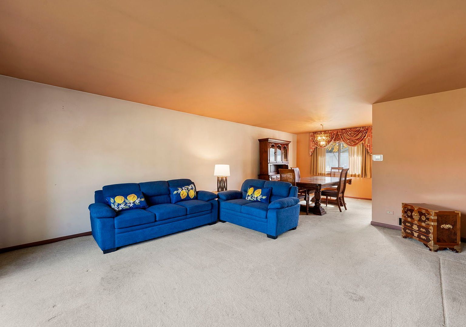 2405 Avondale Ave Park Ridge, IL 60068 - Thumbnail 3