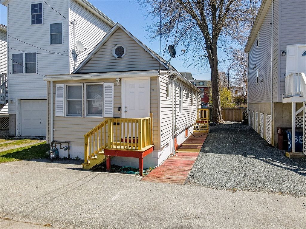 32 Arcadia St Revere, MA 02151 - Thumbnail 3