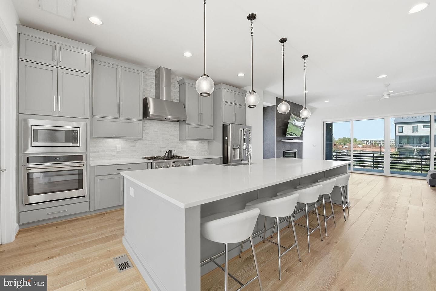 20230 Taft Ter Ashburn, VA 20147 - Thumbnail 3