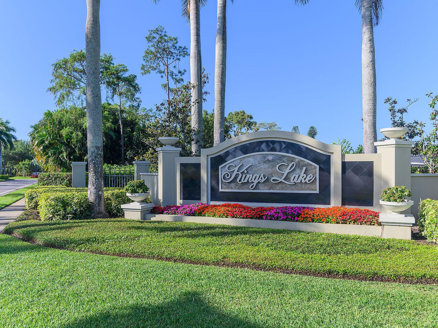 2980 Kings Lake Blvd #2980 Naples, FL 34112 - Thumbnail 3