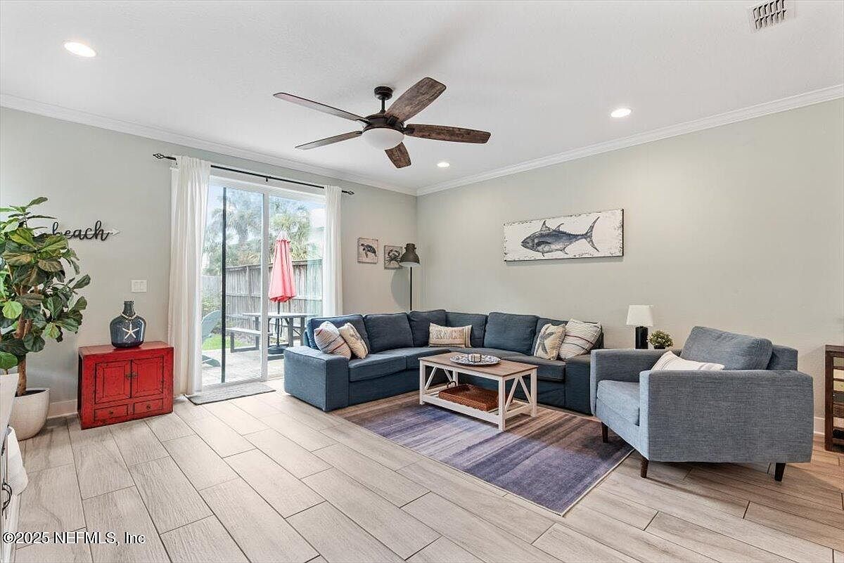 231 10th Ave S Jacksonville Beach, FL 32250 - Thumbnail 3