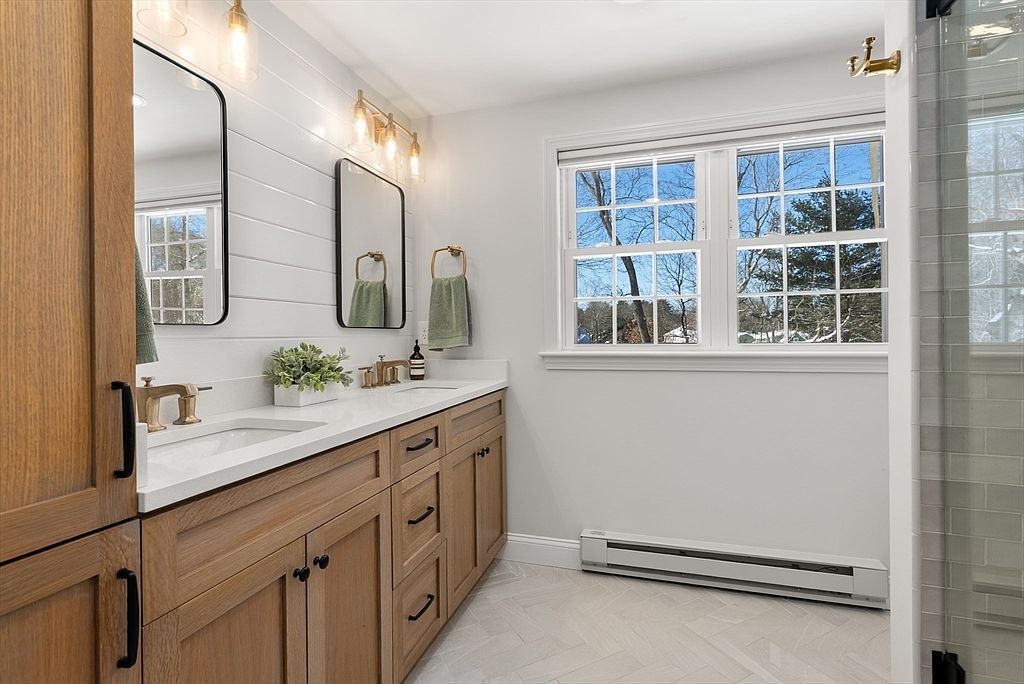 7 Carolyn Ter Southborough, MA 01772 - Thumbnail 3