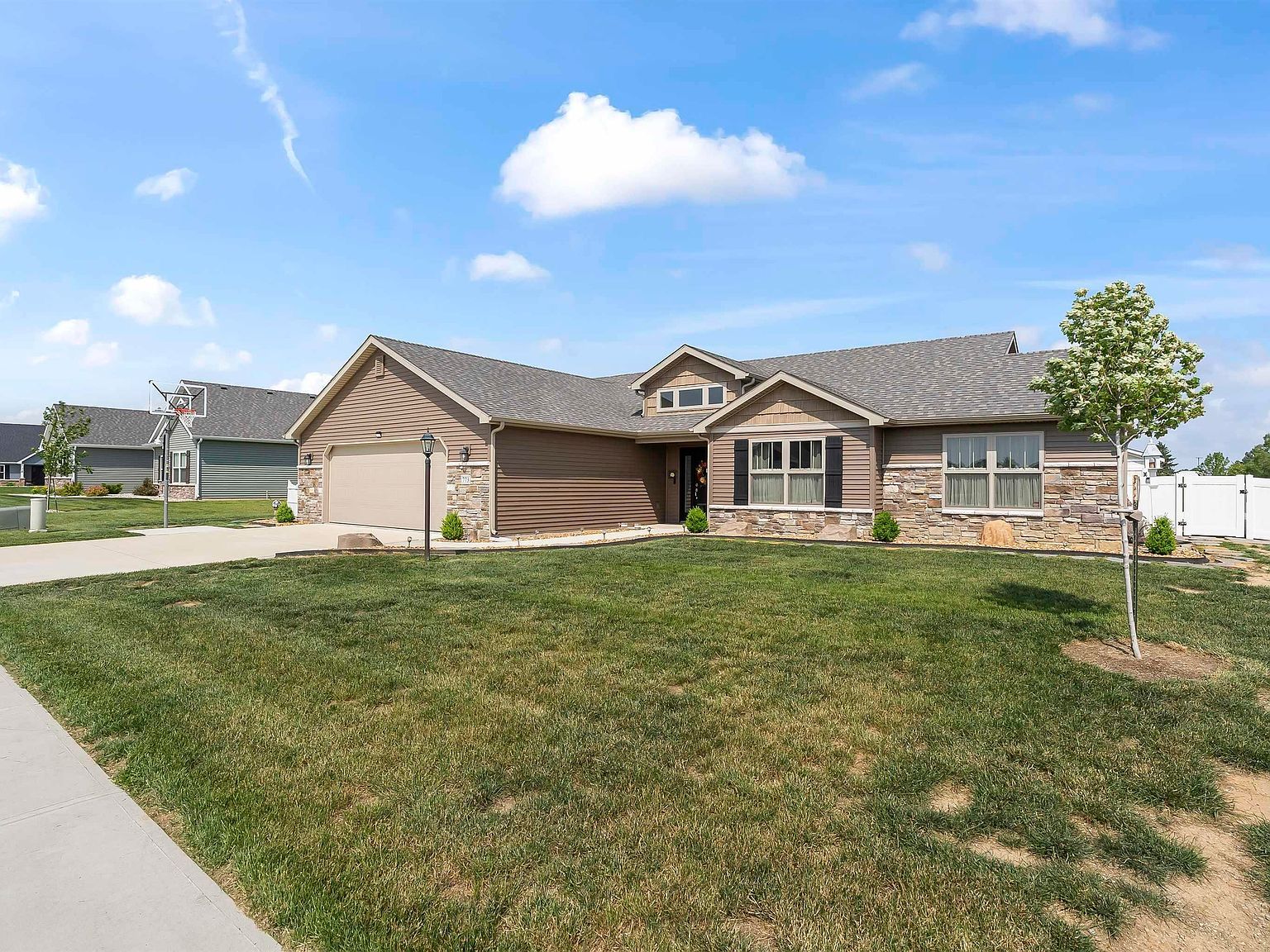 773 Sycamore St Decatur, IN 46733 - Thumbnail 3