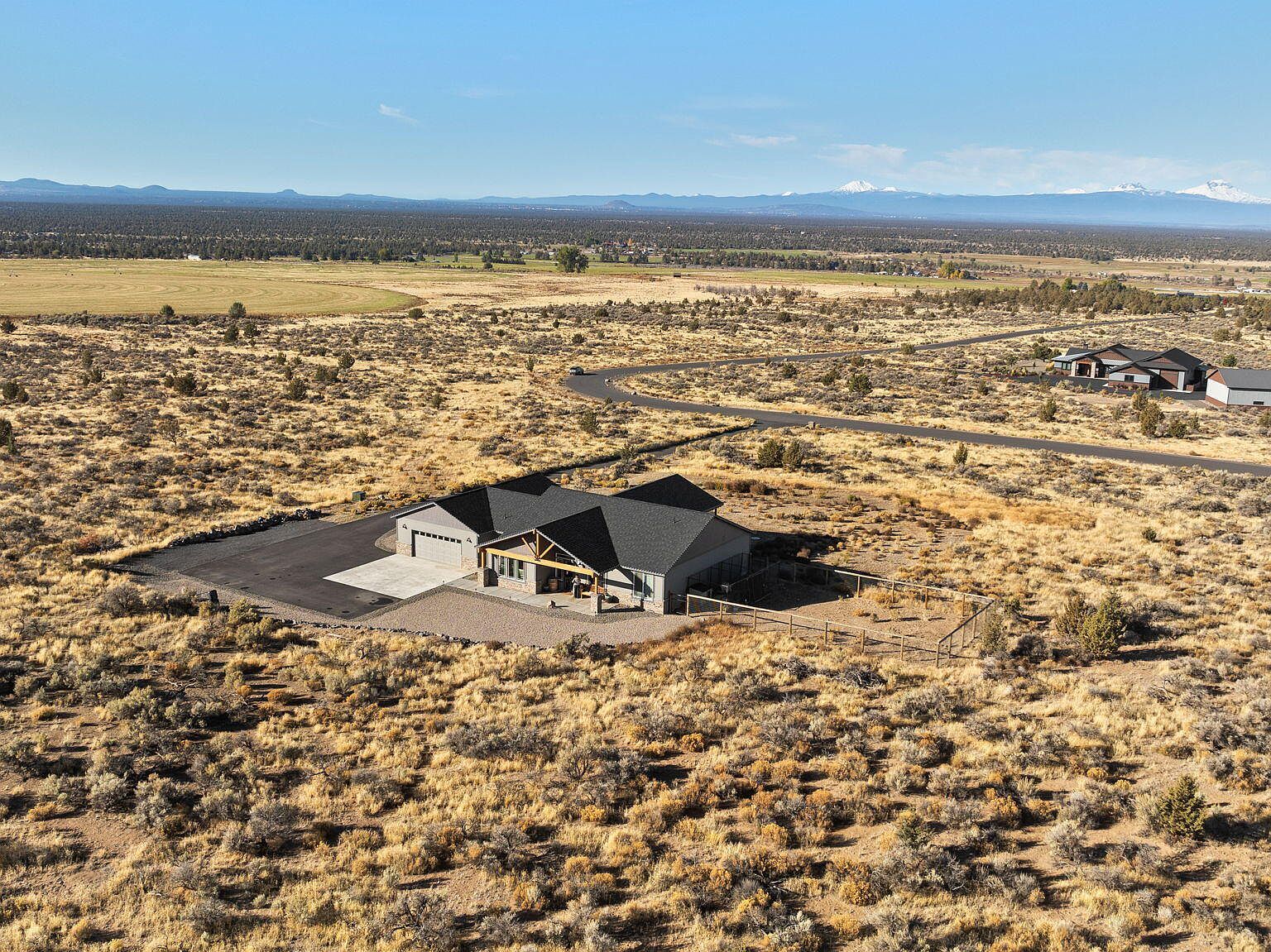 16384 SW Grandview Rd Powell Butte, OR 97753 - Thumbnail 3