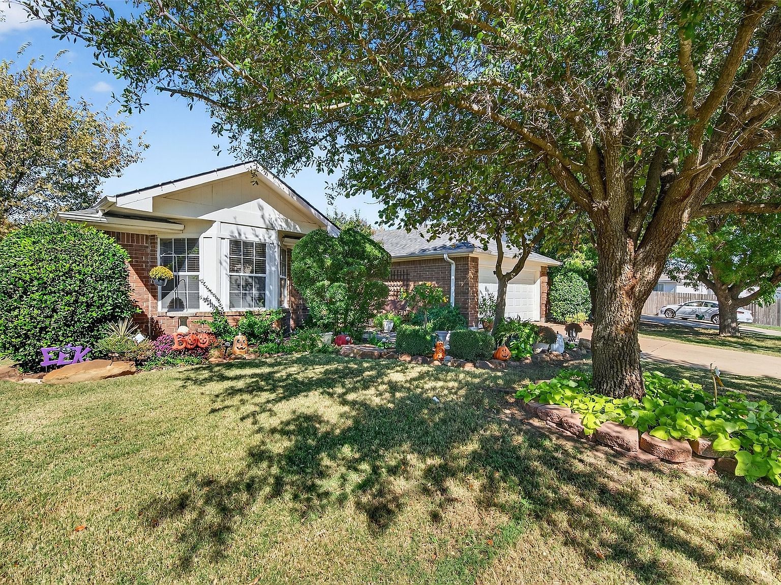 1712 Timberline Ln Sherman, TX 75092 - Thumbnail 3