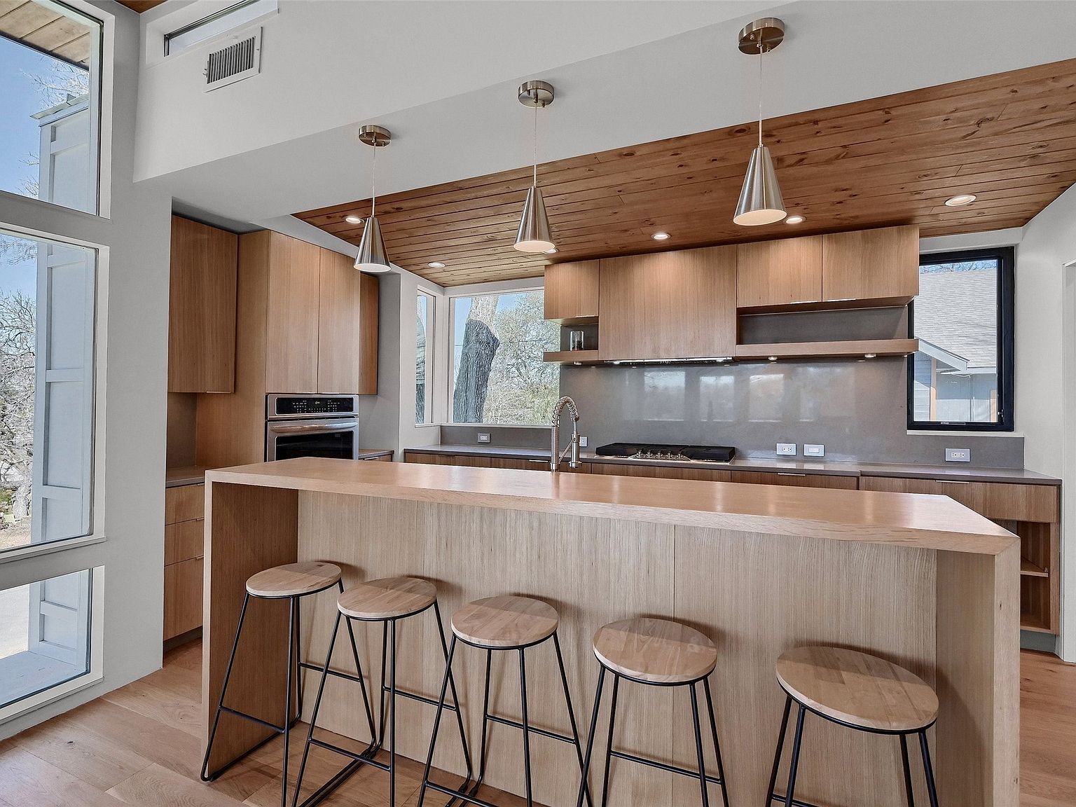 715 N Elm St Sherman, TX 75090 - Thumbnail 3