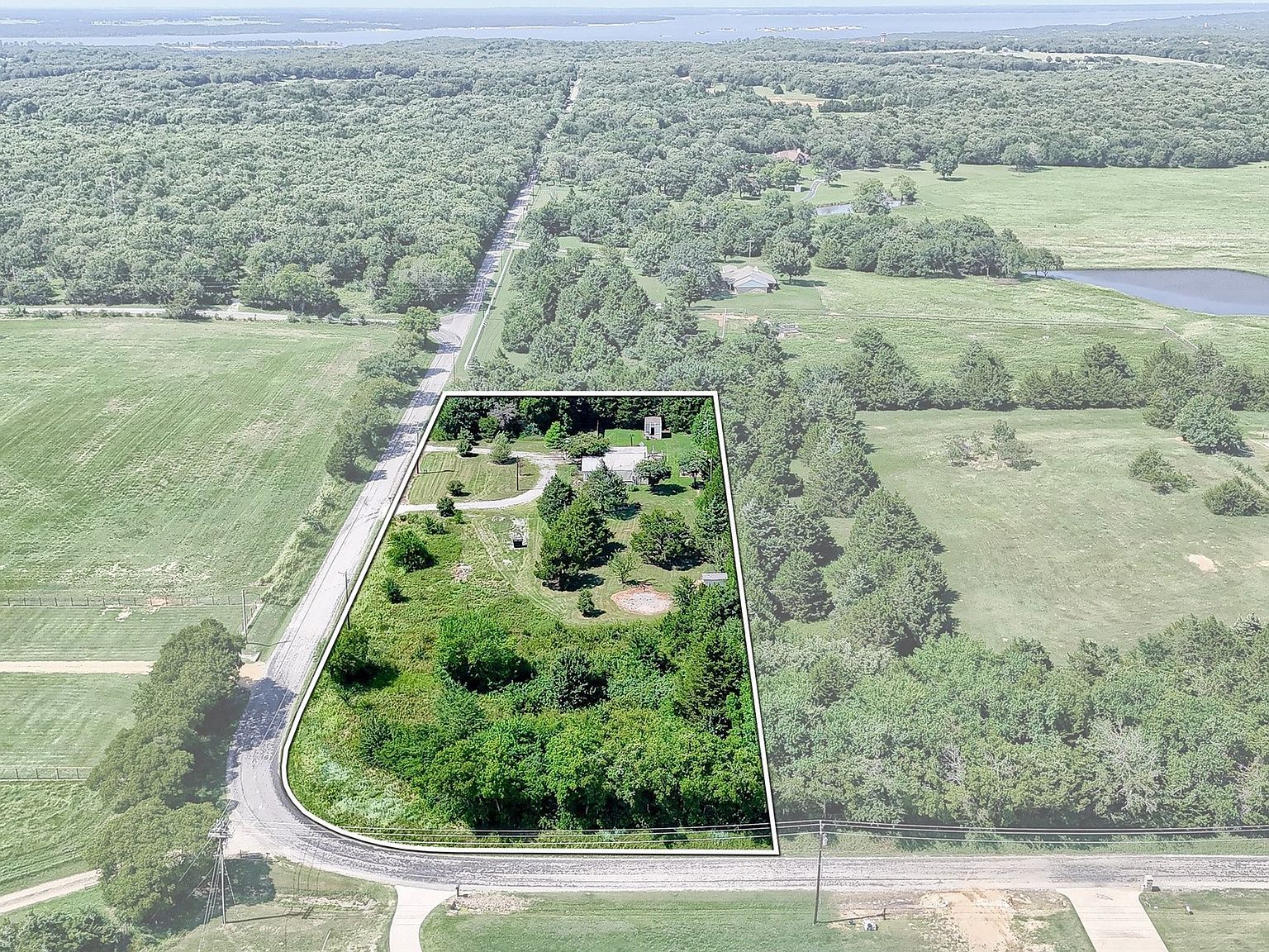 2447 Cemetery Rd Pottsboro, TX 75076 - Thumbnail 3