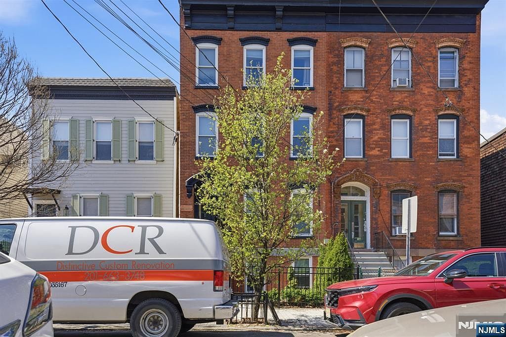 269 Ogden Ave #1 Jersey City, NJ 07307 - Thumbnail 3