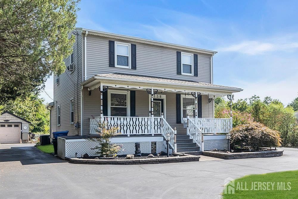 138 Main St Helmetta, NJ 08828 - Thumbnail 3