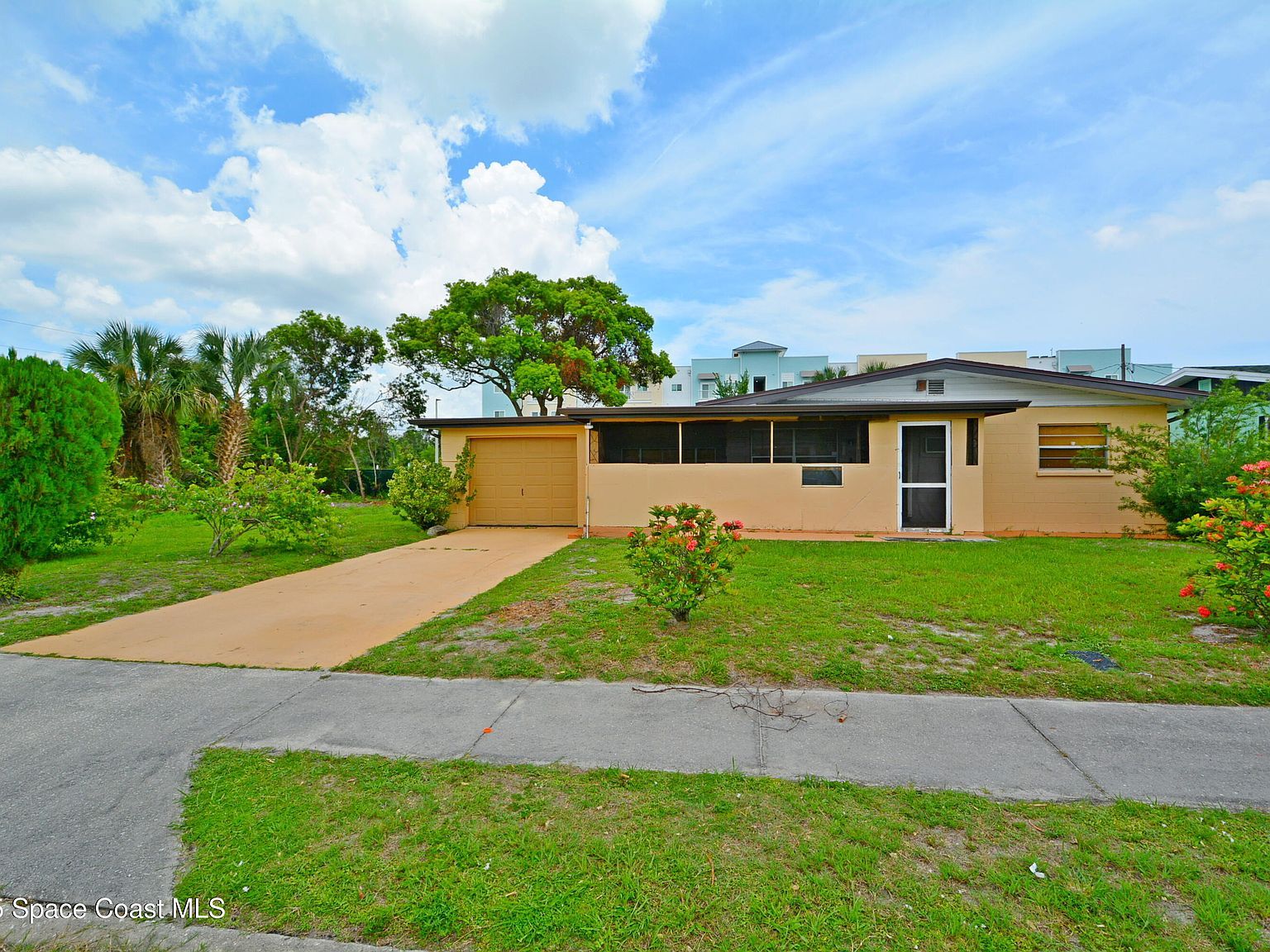 600 Burr St Melbourne, FL 32901 - Thumbnail 3