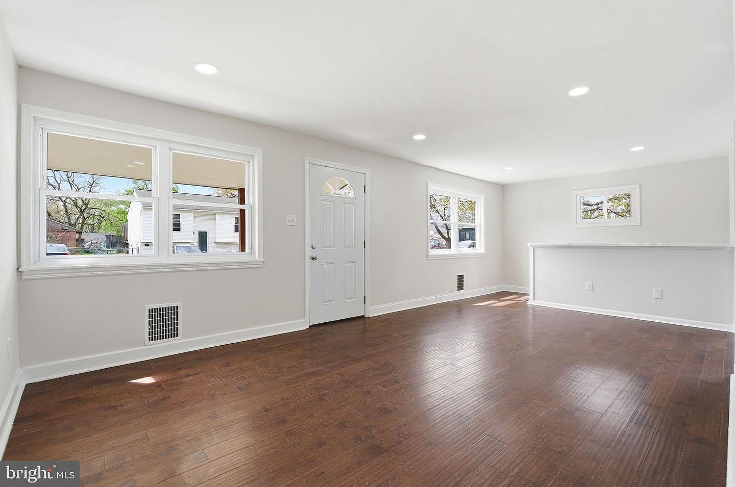 8001 W End Dr Baltimore, MD 21226 - Thumbnail 3