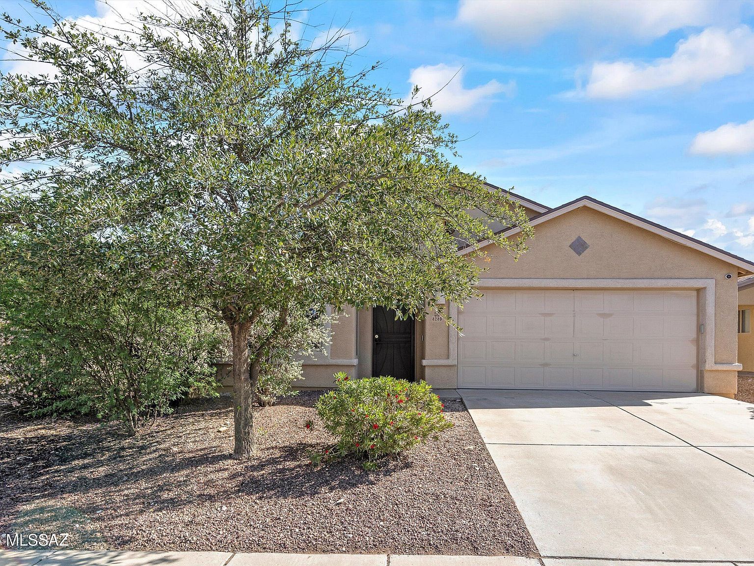 8289 S Bainbridge Rd Tucson, AZ 85747 - Thumbnail 3