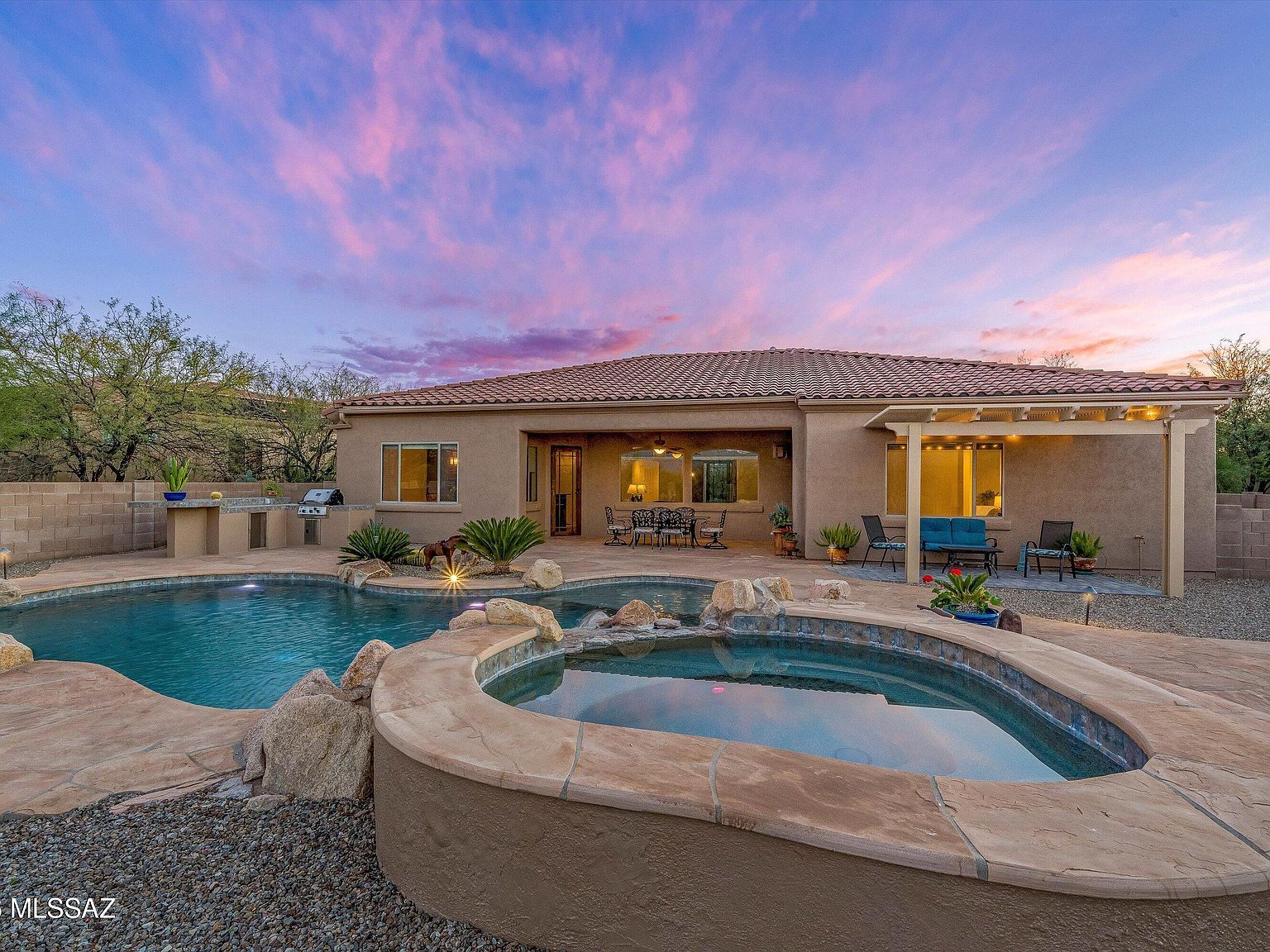 10561 S Coyote Melon Loop Vail, AZ 85641 - Thumbnail 3