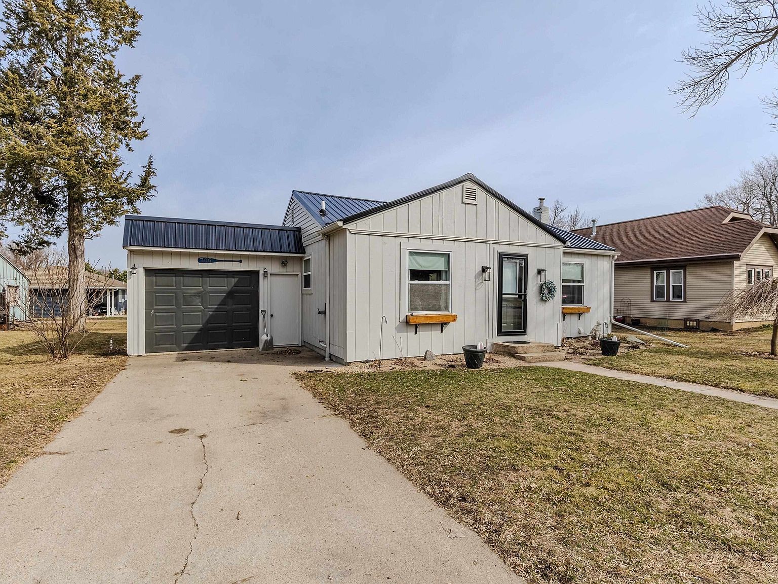 206 Lake Ave Lake Park, IA 51347 - Thumbnail 3