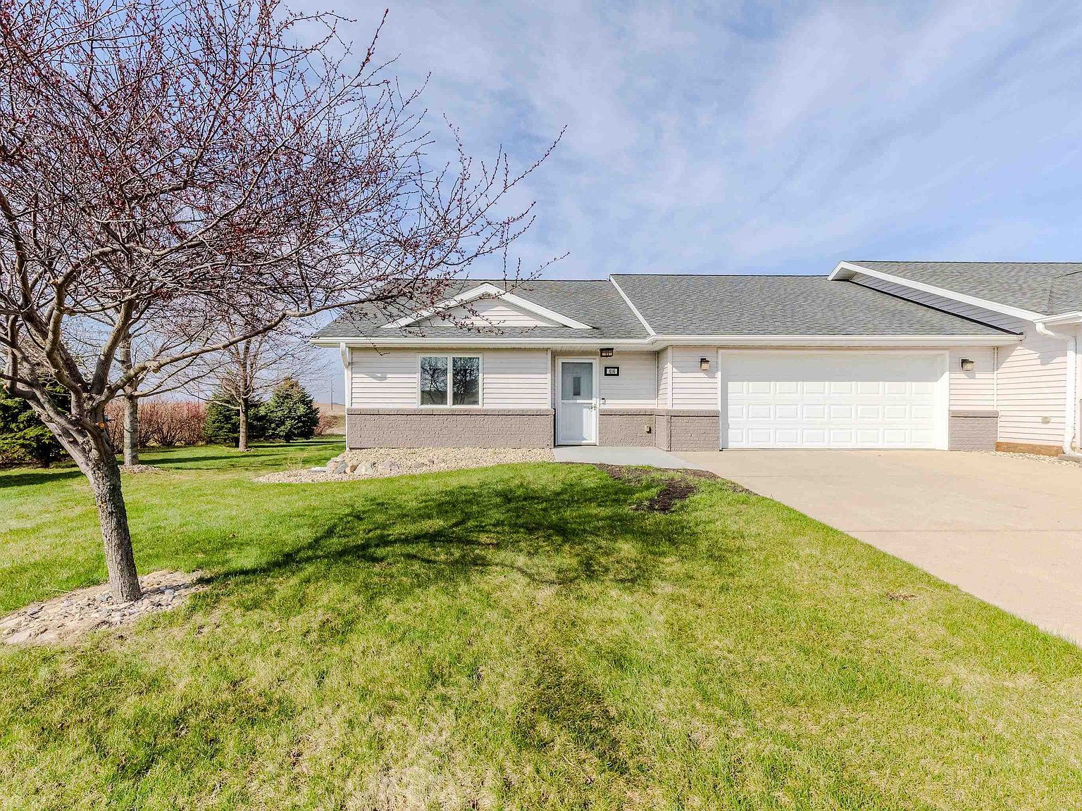 416 Beachcomber Dr #3 Lake Park, IA 51347 - Thumbnail 3